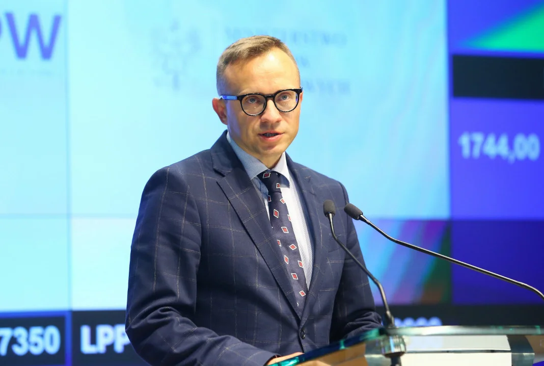 Artur Soboń zostanie nowym wiceministrem finansów. Pomoże "naprawić" Polski Ład.