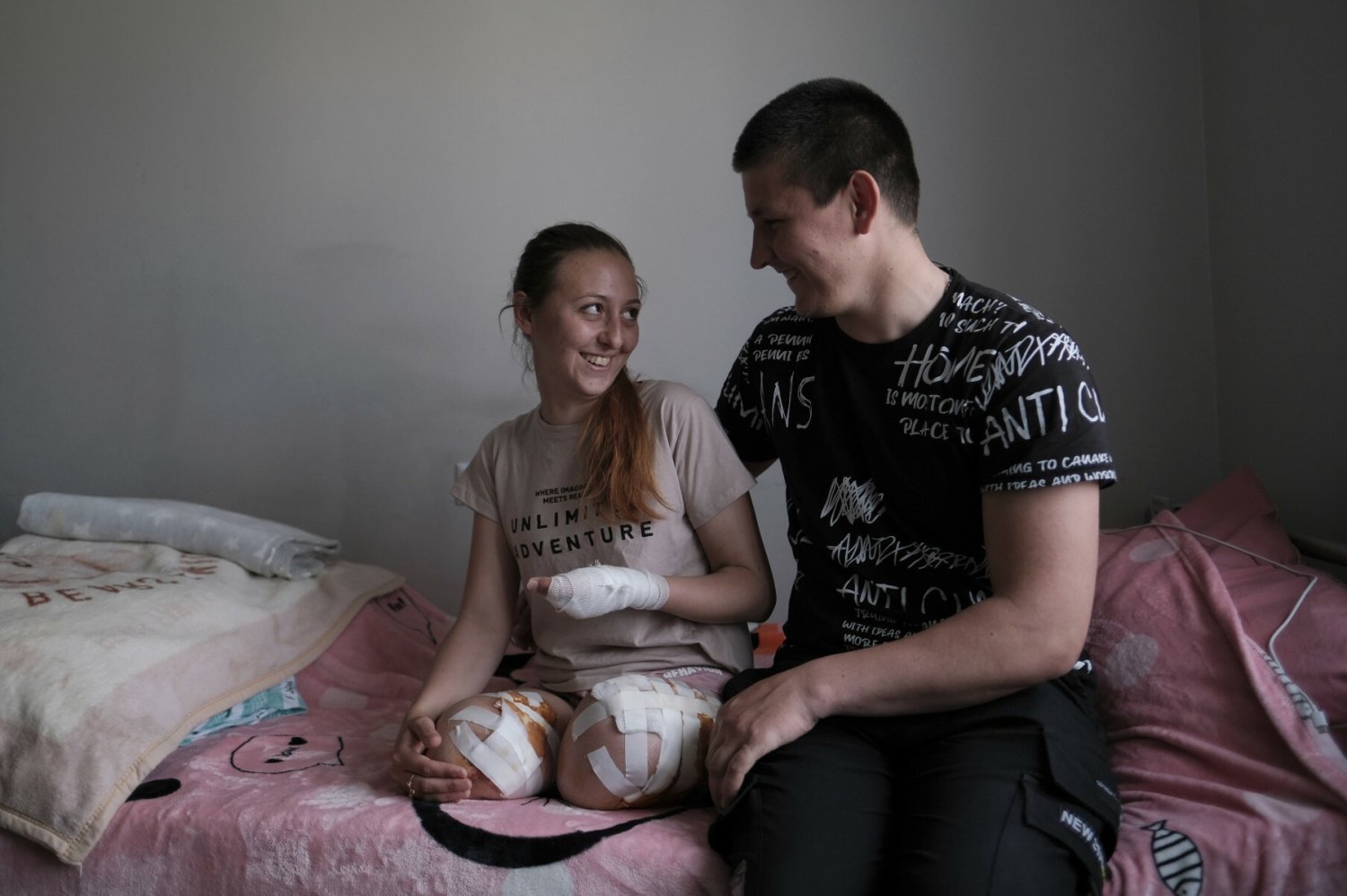 Ukraińska pielęgniarka, która straciła nogi w trakcie wojny, wzięła niedawno zaplanowany dużo wcześniej ślub.