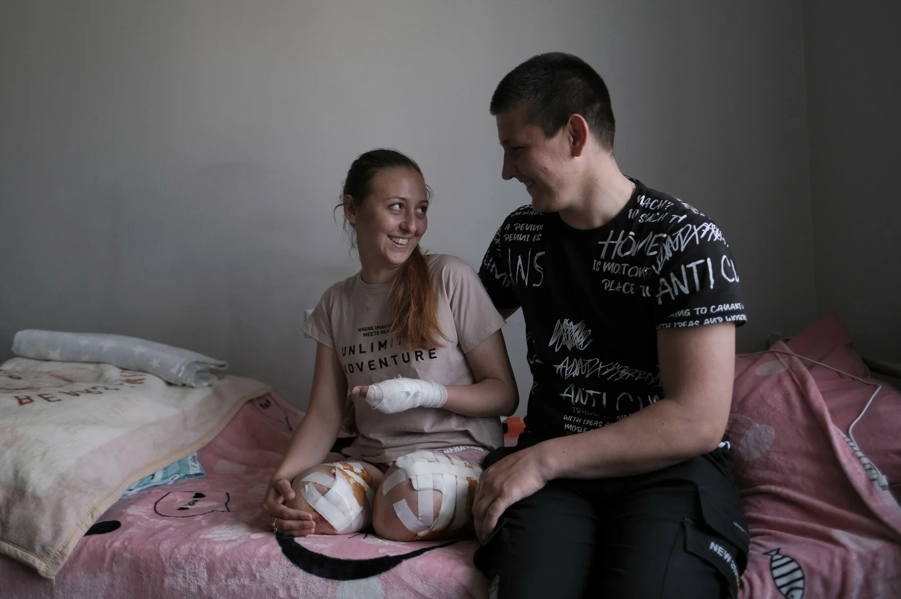Ukraińska pielęgniarka, która straciła nogi w trakcie wojny, wzięła niedawno zaplanowany dużo wcześniej ślub.