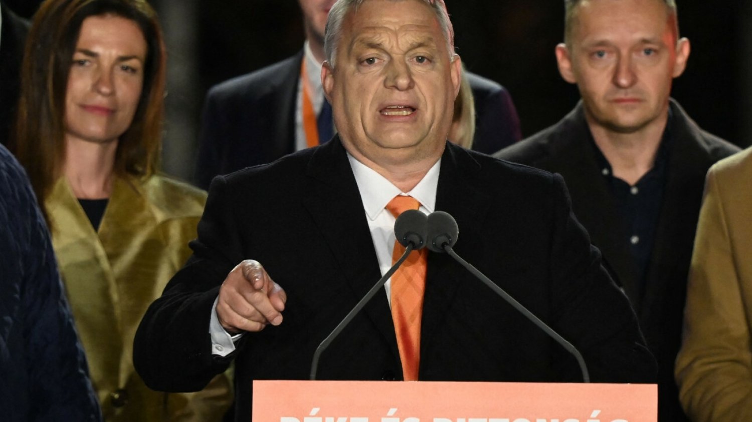 Raport węgierskiego NIK szokuje... oceniono negatywnie wysoki poziom wykształcenia kobiet