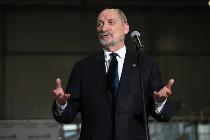Ministerstwo Obrony Narodowej złożyło zawiadomienie do prokuratury na członków komisji Millera.