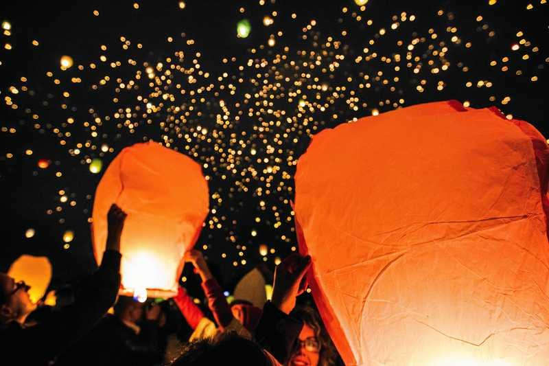 Lampiony puszczane w Noc Kupały w Poznaniu