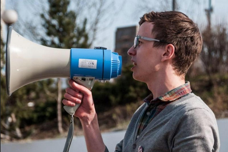 – Moja wiara wymaga angażowania się społecznego – twierdzi Jakub Niewiadomski, polski kalwin.