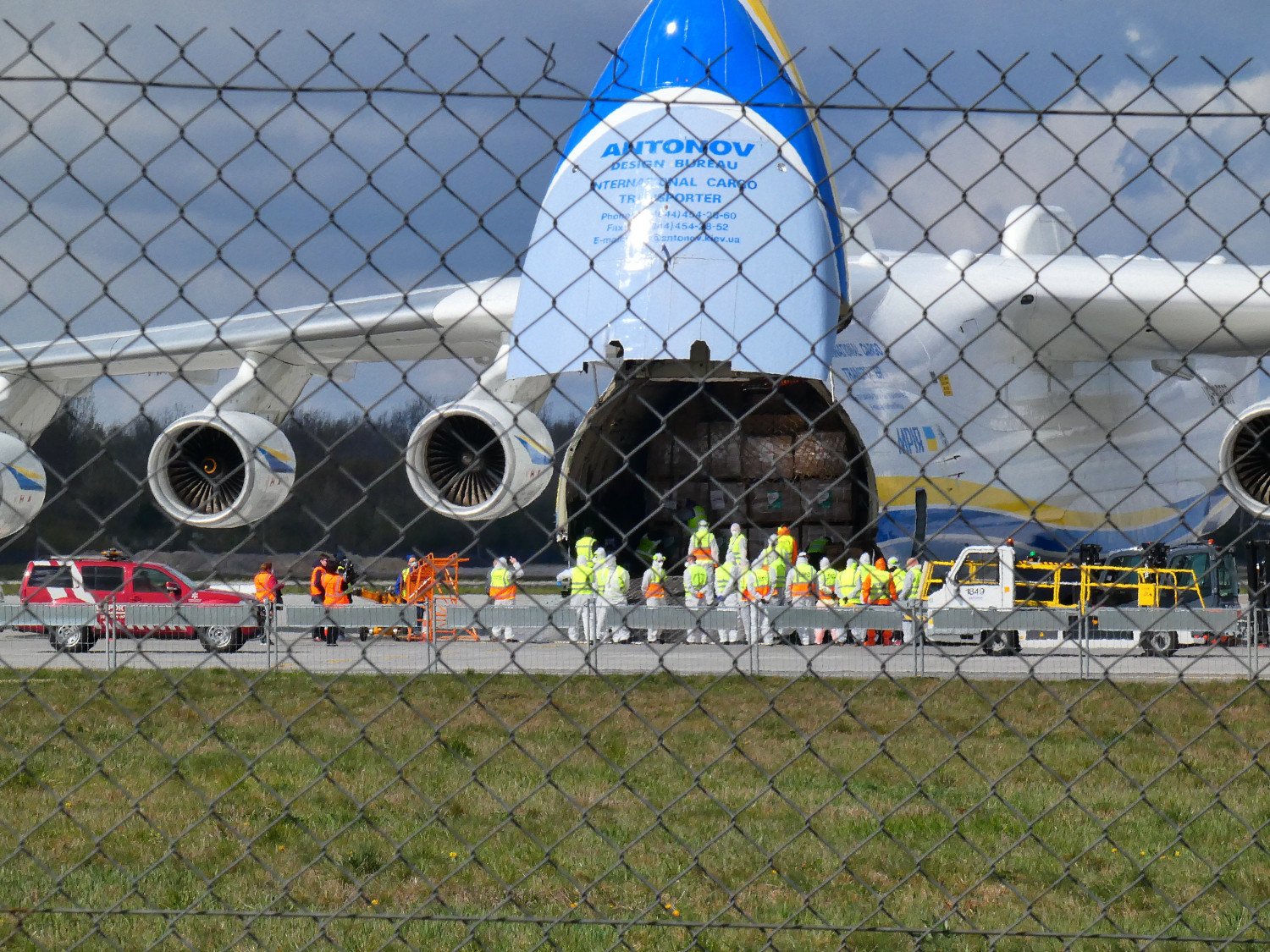 Gdy wybuchła pandemia, polski rząd sprowadzał środki ochronne z Chin.