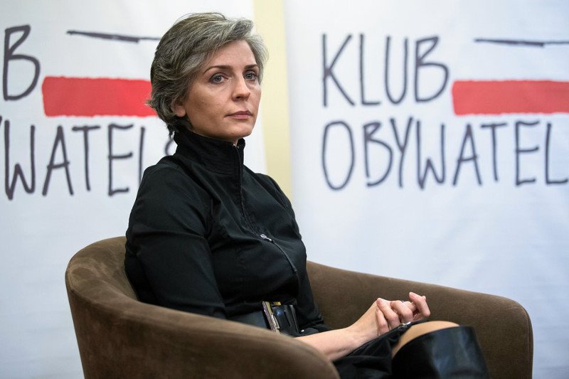 Joanna Mucha skomentowała sprawę alarmów bombowych w siedzibach PO.