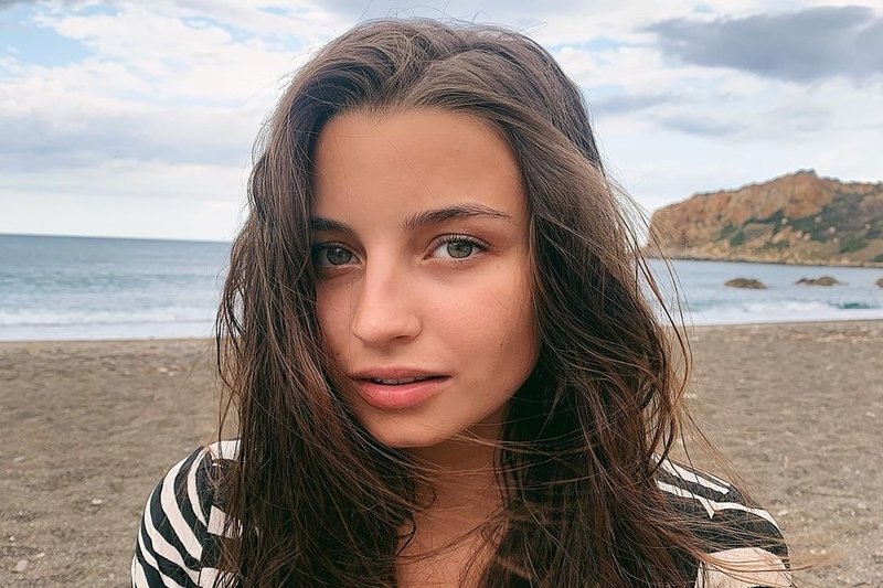 Aktorka chciała studiować na kierunku aktorskim.