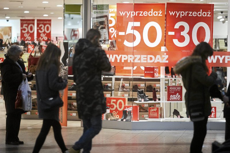 W galeriach handlowych rozpoczęły się zimowe wyprzedaże