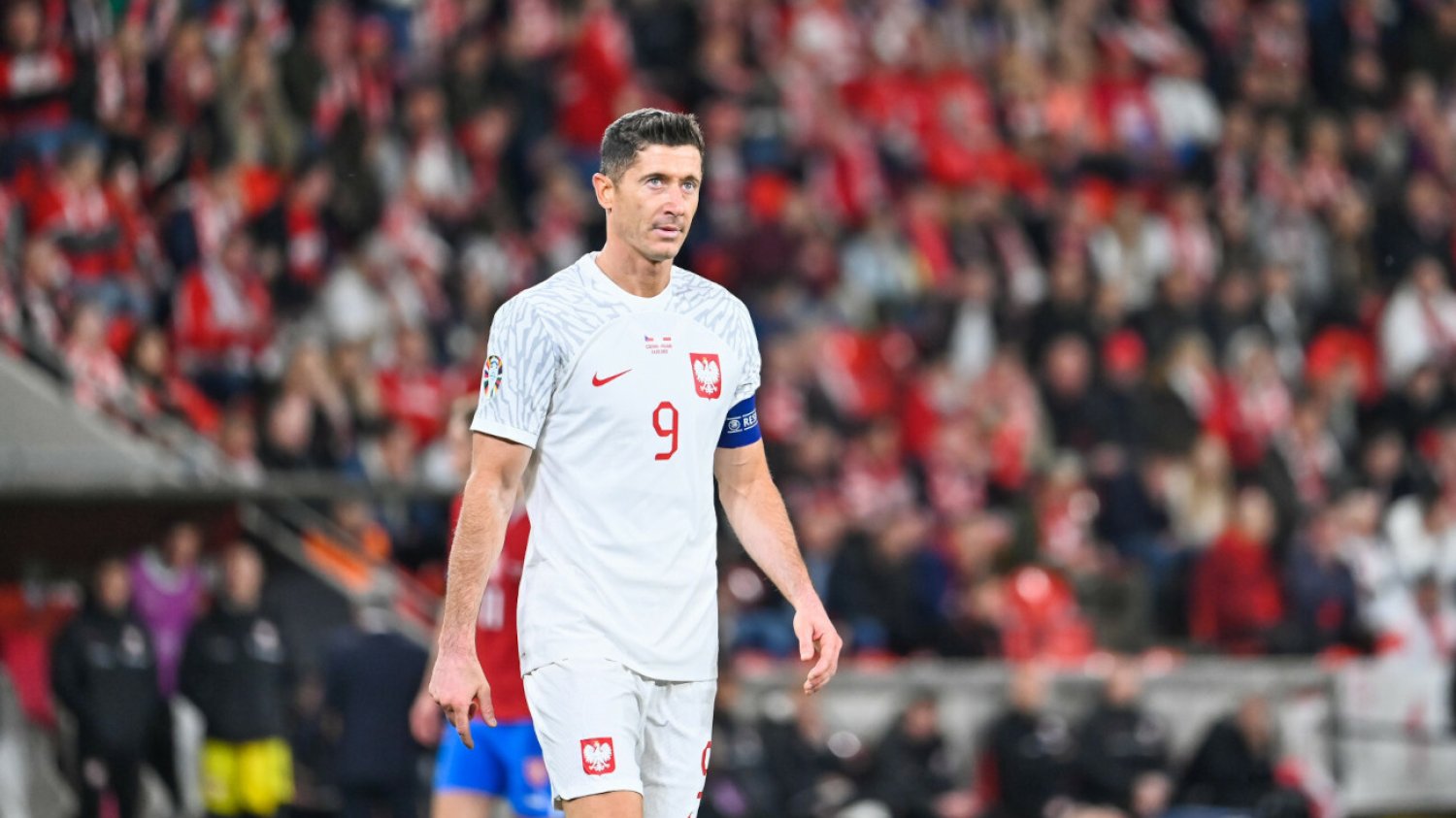 Robert Lewandowski z pewnością nie tak wyobrażał sobie powrót do reprezentacji Polski po mundialu w Katarze.