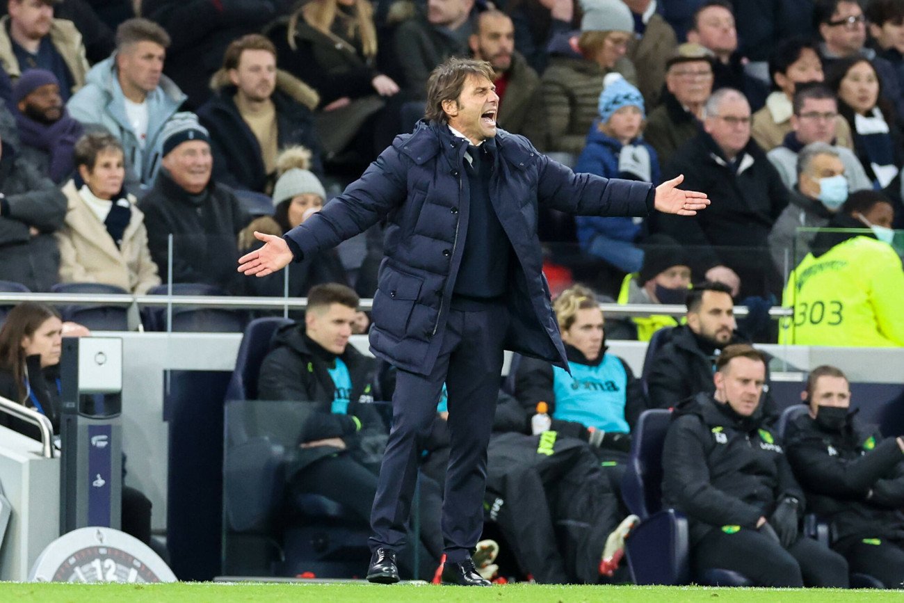 Antonio Conte ma spory powód do zmartwienia. Jego drużynę zaatakował COVID-19, odmiana omicron dała o sobie znać.