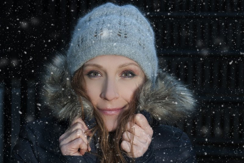 Dzięki tym wskazówkom unikniesz negatywnego działania mrozu na swoją skórę.