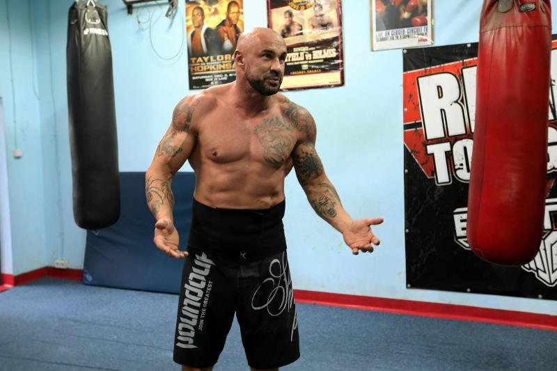 Bokser ma dość życia w Polsce rządzonej przez PiS.