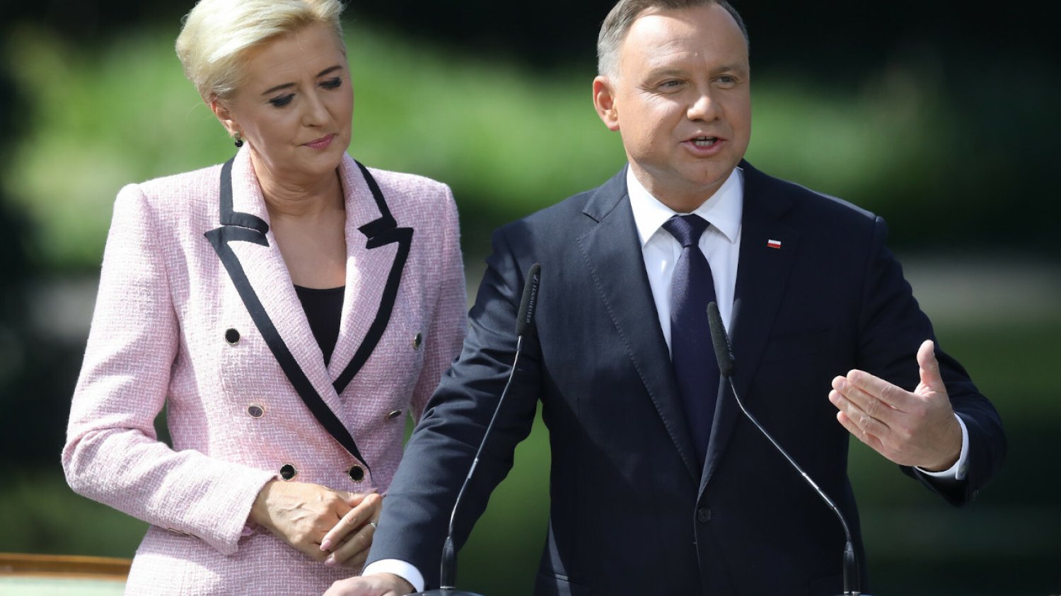 Młodszy brat Agaty Dudy, dr Jakub Kornhauser, wypowiedział się na temat poglądów politycznych swojej siostry.