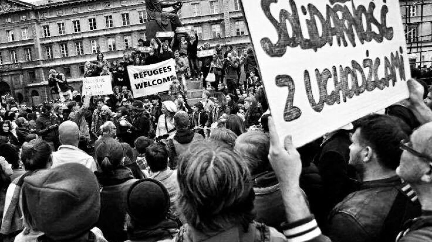 Jedna z manifestacji w Warszawie, opowiadających się za przyjęciem do Polski uchodźców z Syrii