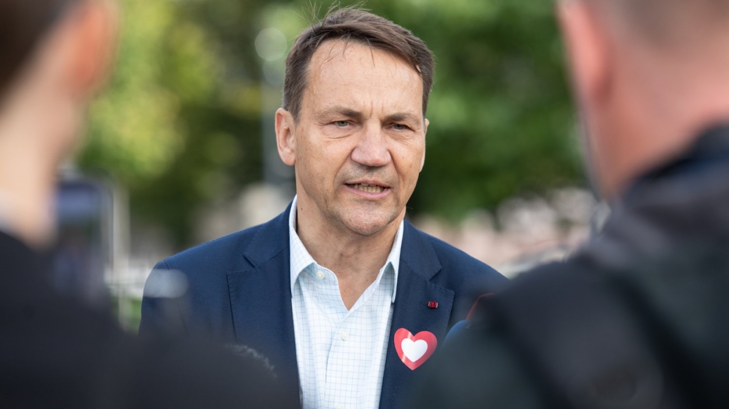 Czy Sikorski powinien zastąpić Tuska? Wyniki naszej nowej sondy są wymowne "Polityczna sukcesja"? Zapytaliśmy, czy Sikorski powinien zastąpić Tuska – oto wyniki
