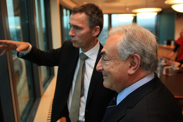 Na pierwszym planie: Domin Strauss-Kahn