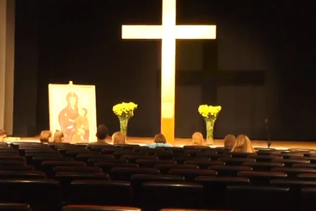 W związku z przyjęciem symboli ŚDM studenci otrzymali dwie godziny rektorskie
