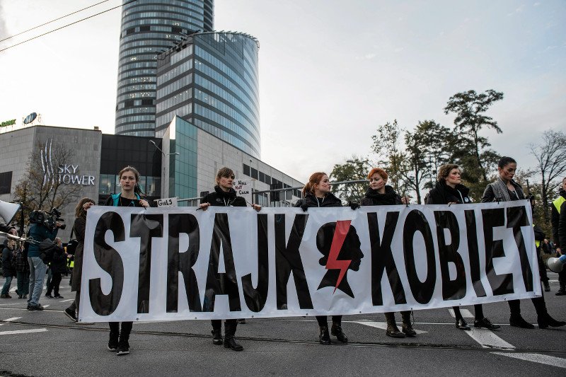 PiS po raz kolejny będzie próbowało zaostrzyć przepisy antyaborcyjne. Tym razem jednak, nie będzie tak łatwo się temu sprzeciwić.