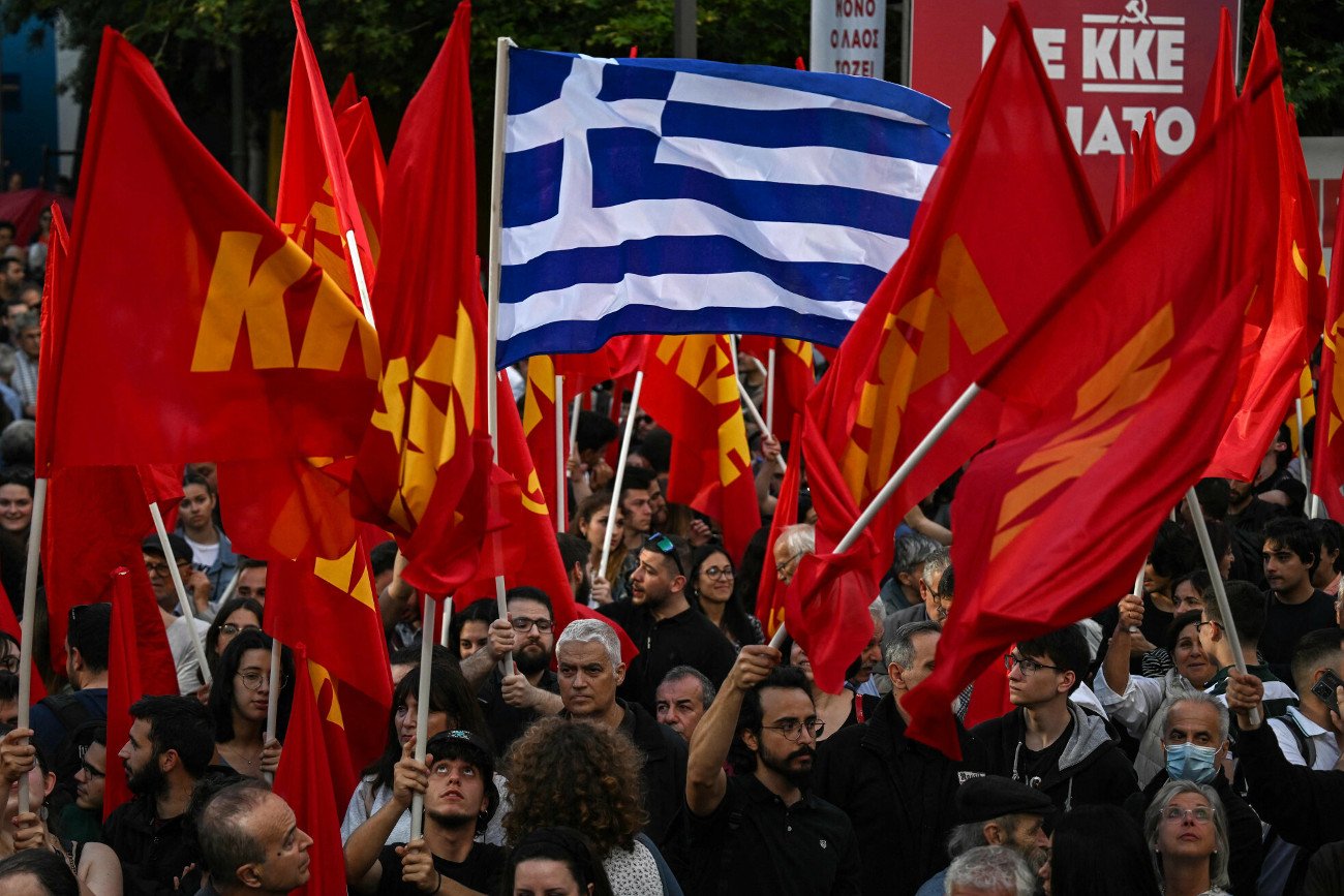 Przed wyborami parlamentarnymi 21 maja w Atenach odbyła się manifestacja Greckiej Partii Komunistycznej (KKE).