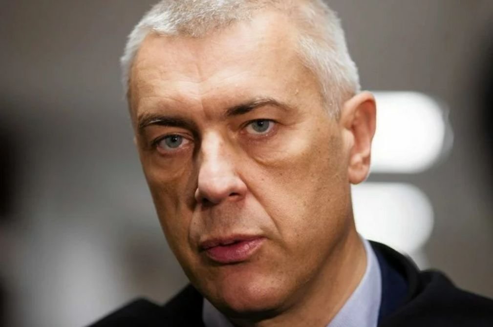 Roman Giertych może ponownie wrócić do polskiej polityki.