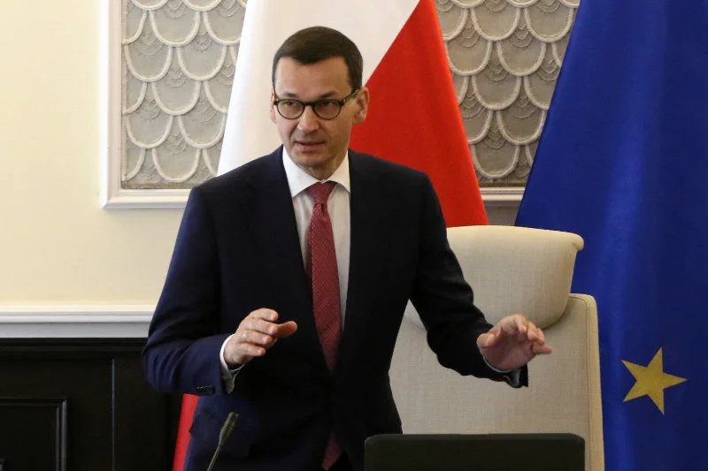Rekonstrukcja rządu premiera Morawieckiego przesunie się o kilka miesięcy.