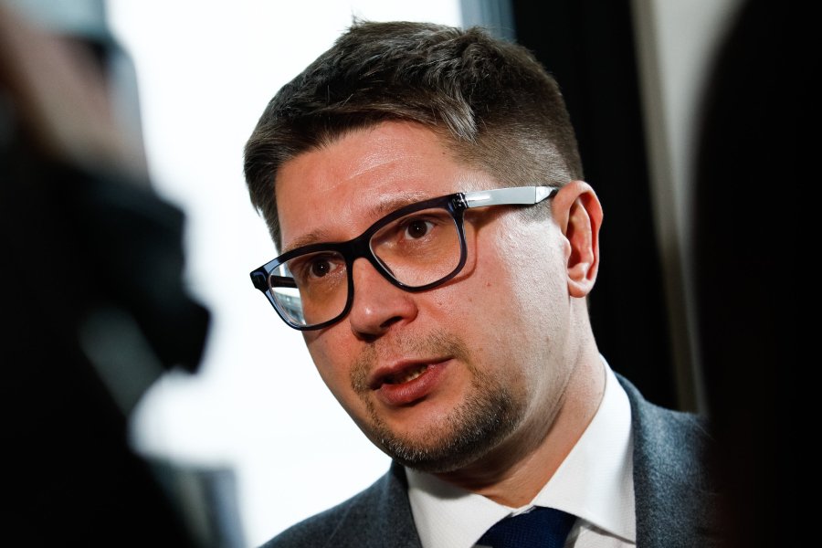 Były sędzia Wojciech Łączewski uważa, że akt oskarżenia przeciwko niemu wynika z przerażenia władzy PiS.