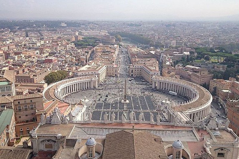 Plac Św. Piotra w Watykanie
