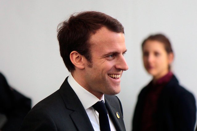 Emmanuel Macron to postać zaskakująca nie tylko politycznie. Wyjątkowo ciekawe jest też życie prywatne przyszłego prezydenta Francji.