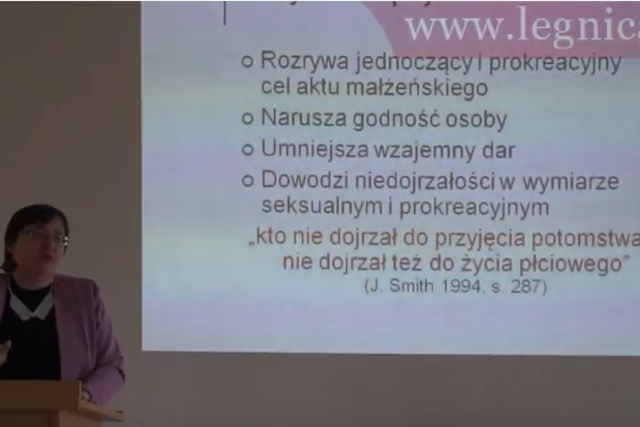 Prof. Dudziak o antykoncepcji nie ma dobrego zdania.
