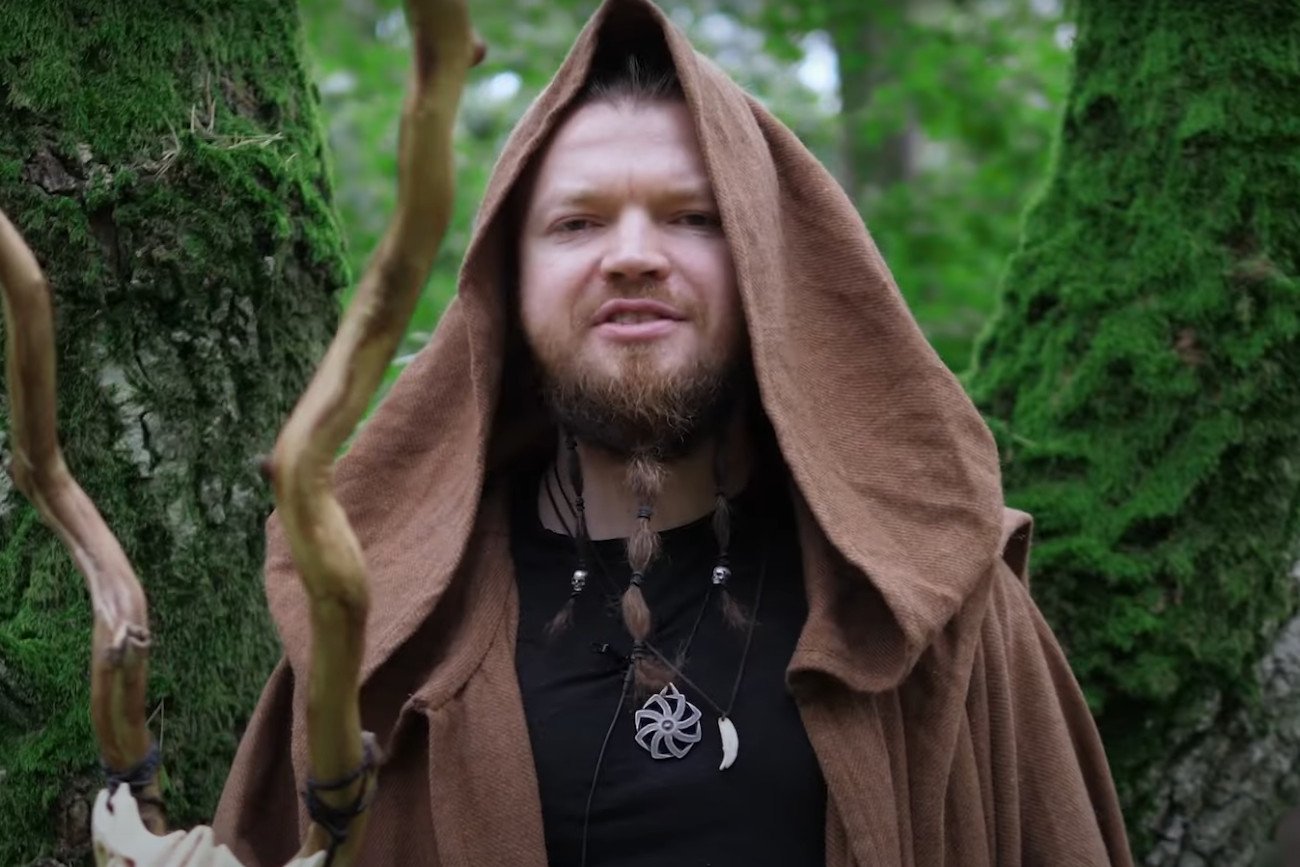 Sylwester Wardęga nagrał kolejną część afery filmu o pandora gate.