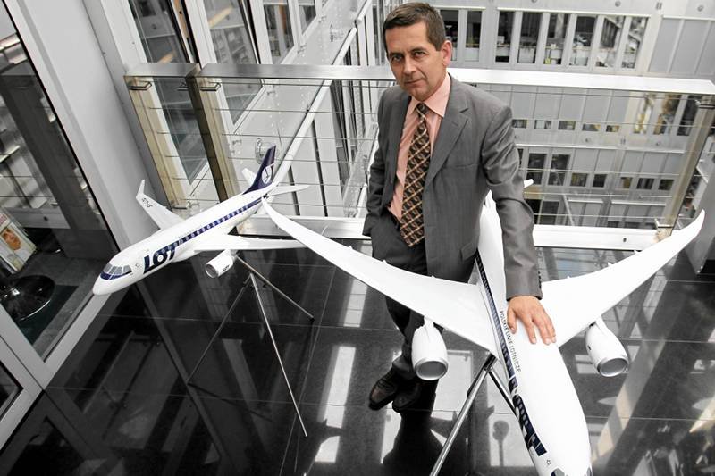 Na zdj. Marcin Piróg, prezes PLL LOT