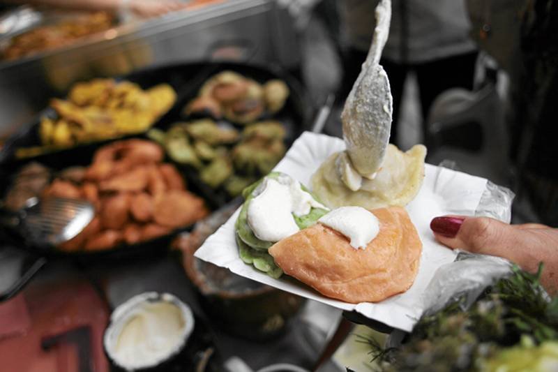 Dzielenie się przepisem: ekshibicjonizm, lans czy sposób na relacje z ludźmi?