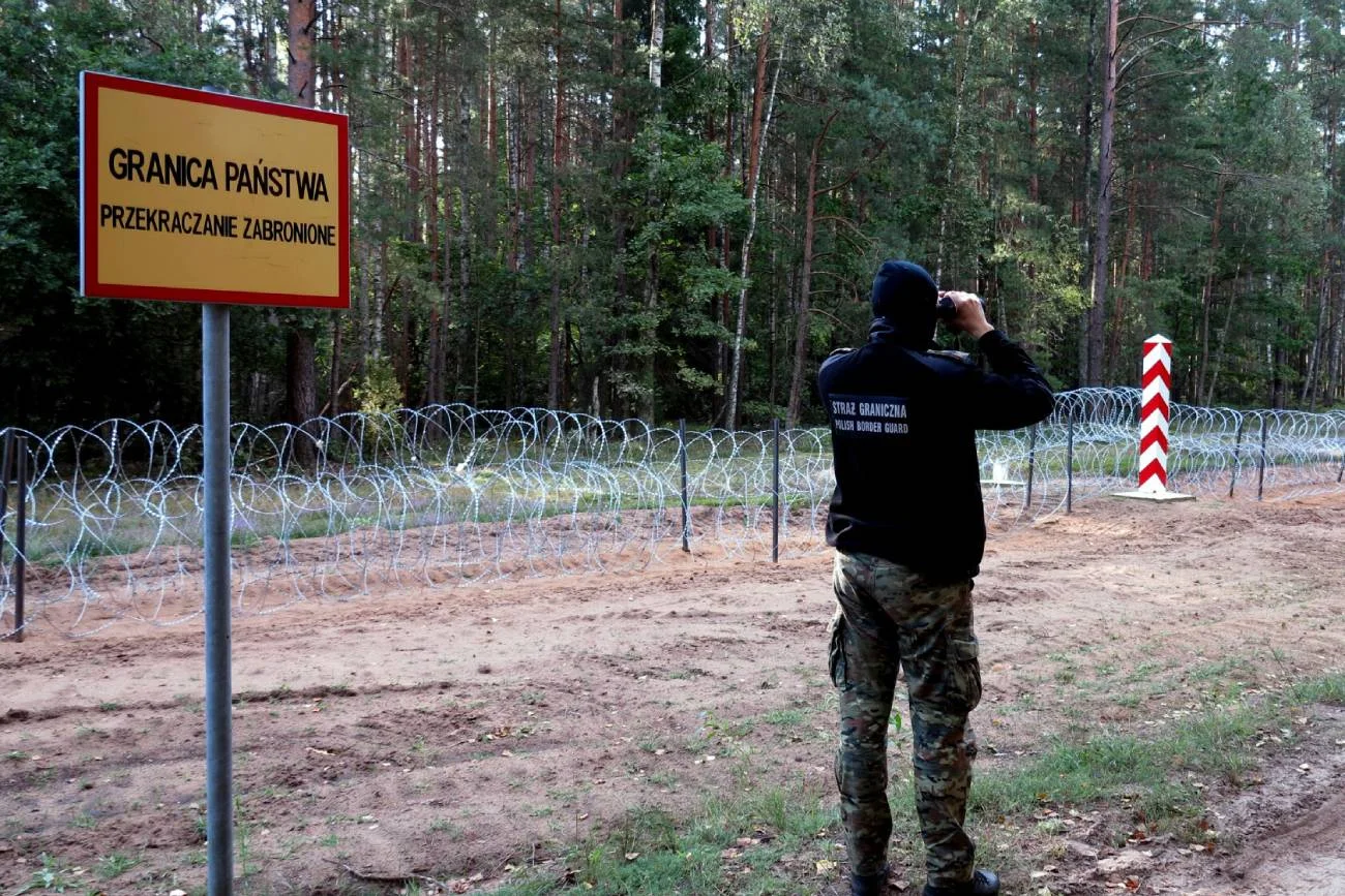 Straż Graniczna opublikowała zdjęcia ujawnione w telefonach migrantów nielegalnie przekraczających granicę. Straż Graniczna opublikowała zdjęcia ujawnione w telefonach migrantów nielegalnie przekraczających granicę