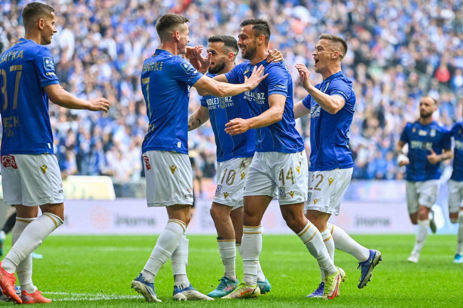 Lech Poznań idzie na zakupy po wygraniu mistrzostw Polski, celem awans do Ligi Mistrzów