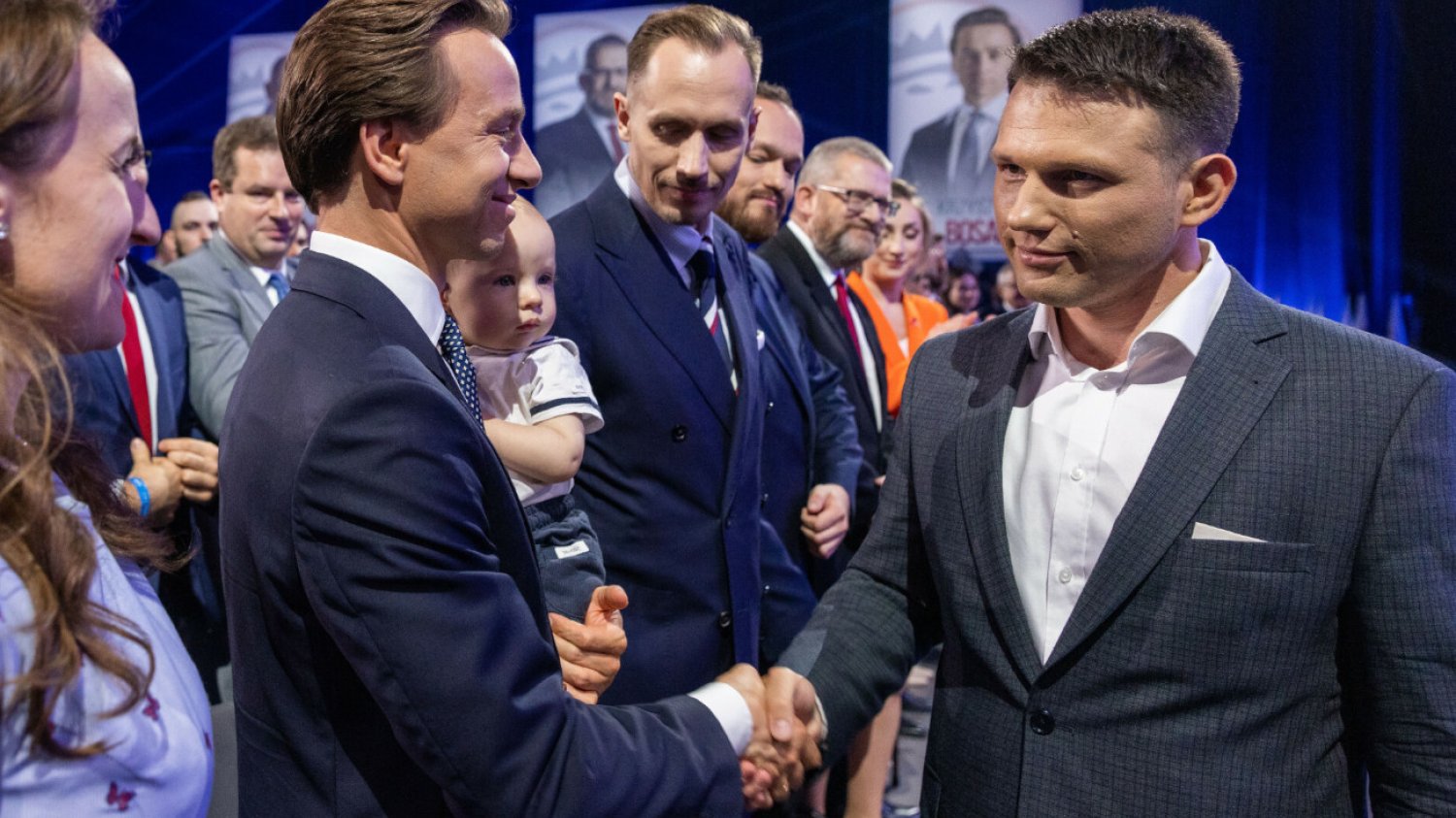 Konfederacja może mieć kłopoty. Sąd zdecyduje, czy władzę w partii przejmie... kurator na pierwszym planie Krzysztof Bosak i Sławomir Mentzen