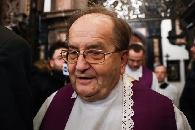 O. Tadeusz Rydzyk "ostrzega" przed uchodźcami.