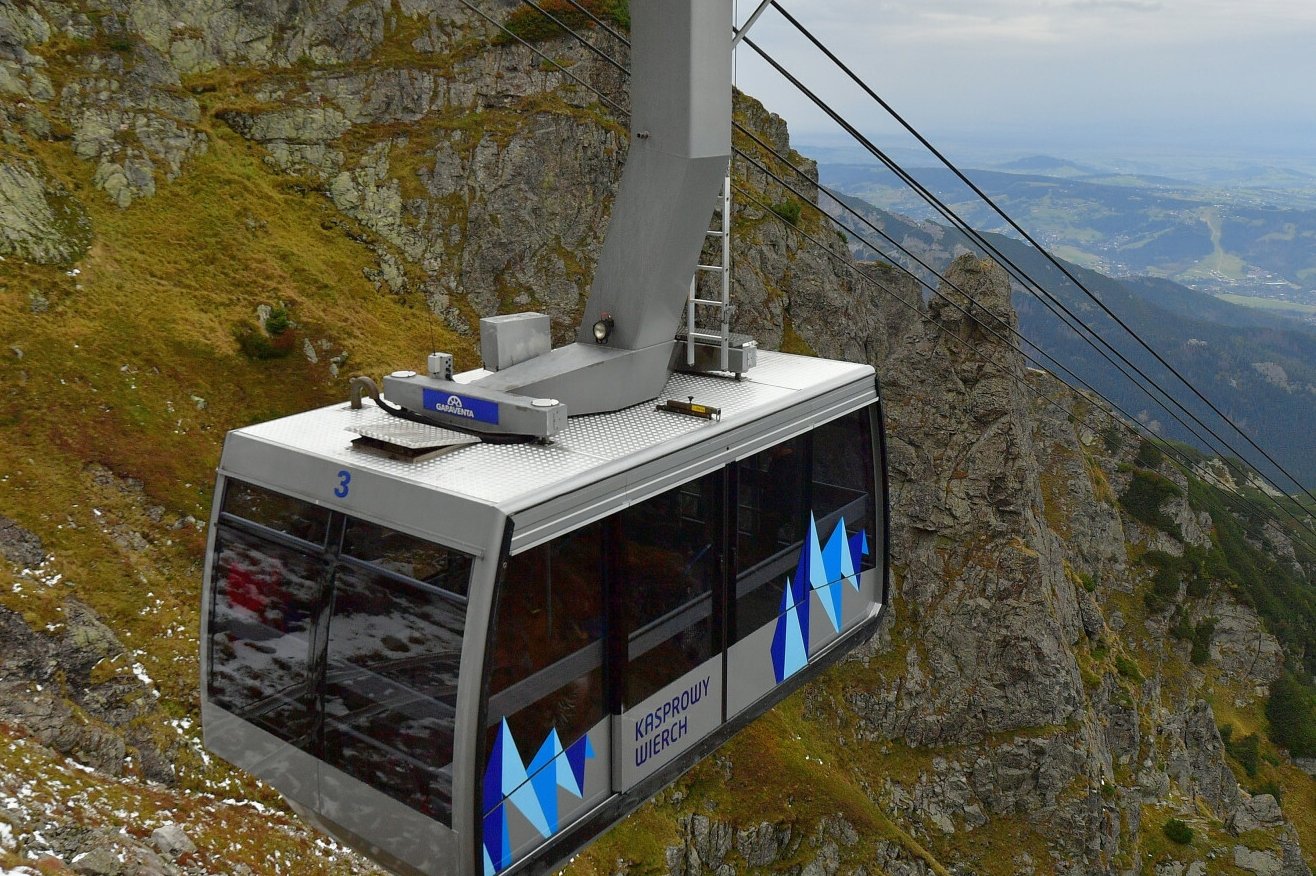 Awaria kolejki na Kasprowy Wierch. Ewakuacja wielkiej grupy turystów.