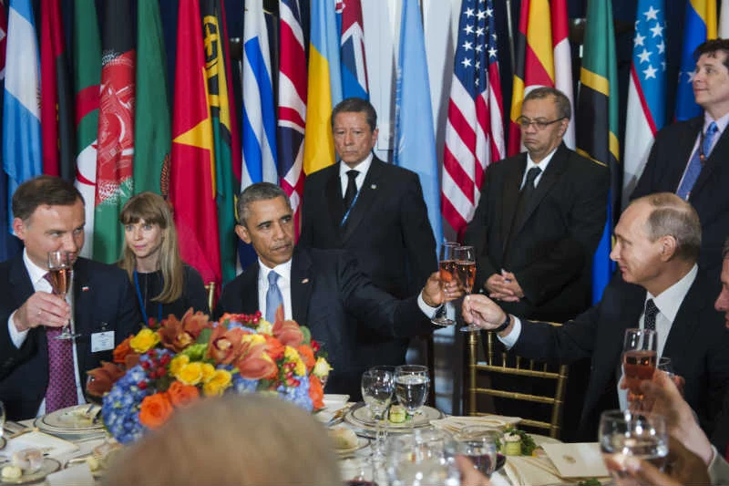 Andrzej Duda siedział przy stole z Barackiem Obamą i Władimirem Putinem.