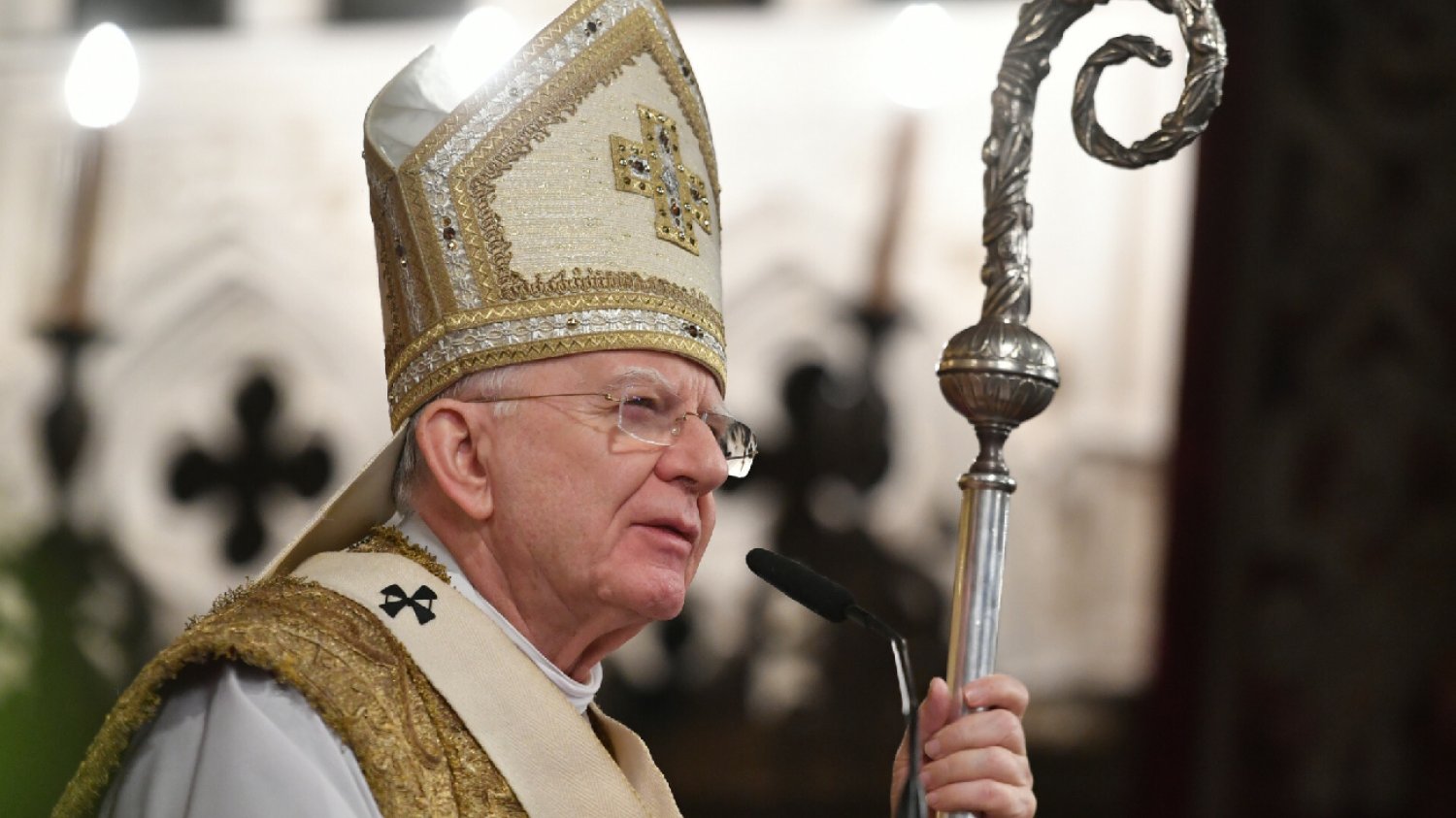 Nie odpuszcza nawet w Wigilię. Abp Jędraszewski uderzył w Andrzeja Dudę.