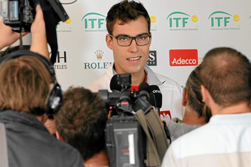 Dziennikarze skrytykowali atak Janowicza, żurnalistów skrytykowali internauci