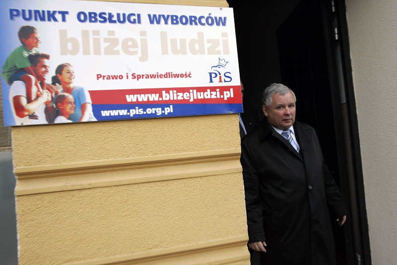Jako premier Jarosław Kaczyński otworzył w Elblągu Punkt Obsługi Wyborców. 6 lat później jego partia odbiła Elbląg z rąk PO.