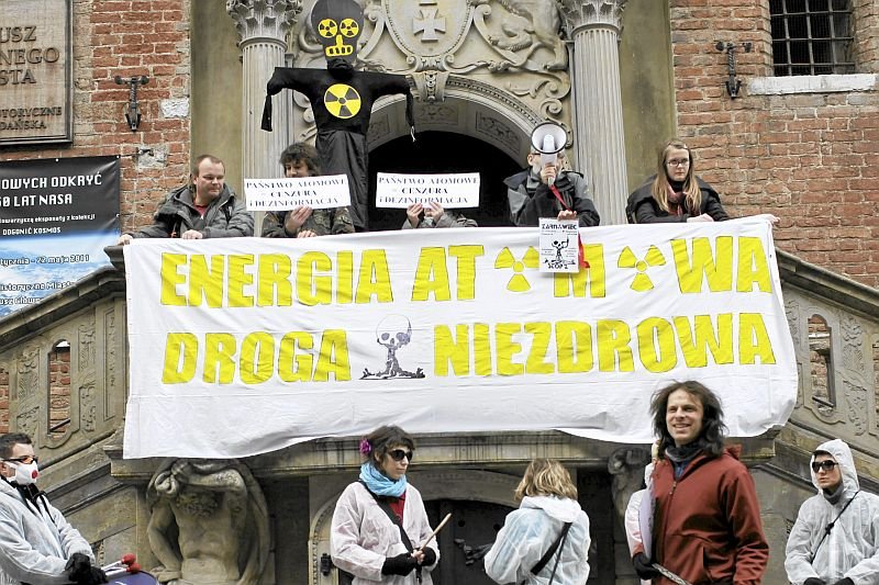 Energia atomowa musi mieć zły wpływ na zdrowie? Naukowcy nie potrafią odnaleźć takiego związku.