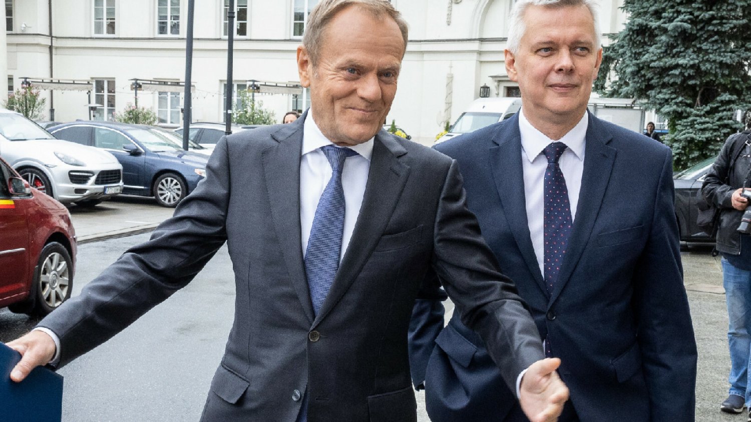 Tomasz Siemioniak zdradza 5 pierwszych decyzji Donalda Tuska i Koalicji Obywatelskiej po wyborach.