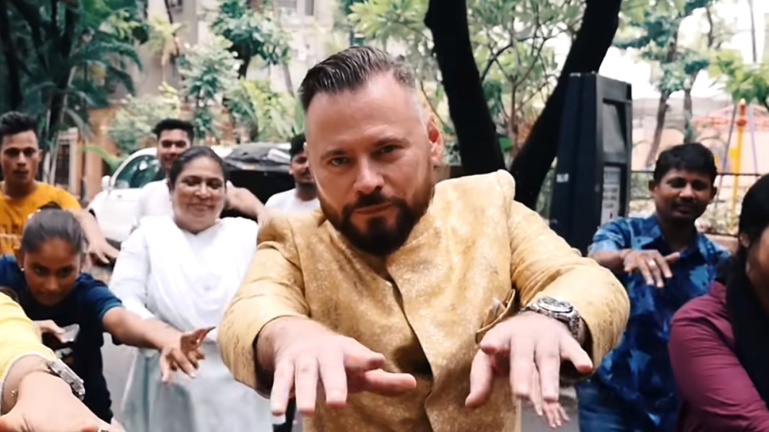 Kim jest Khris Stan Khan? Kim jest Khris Stan Khan?