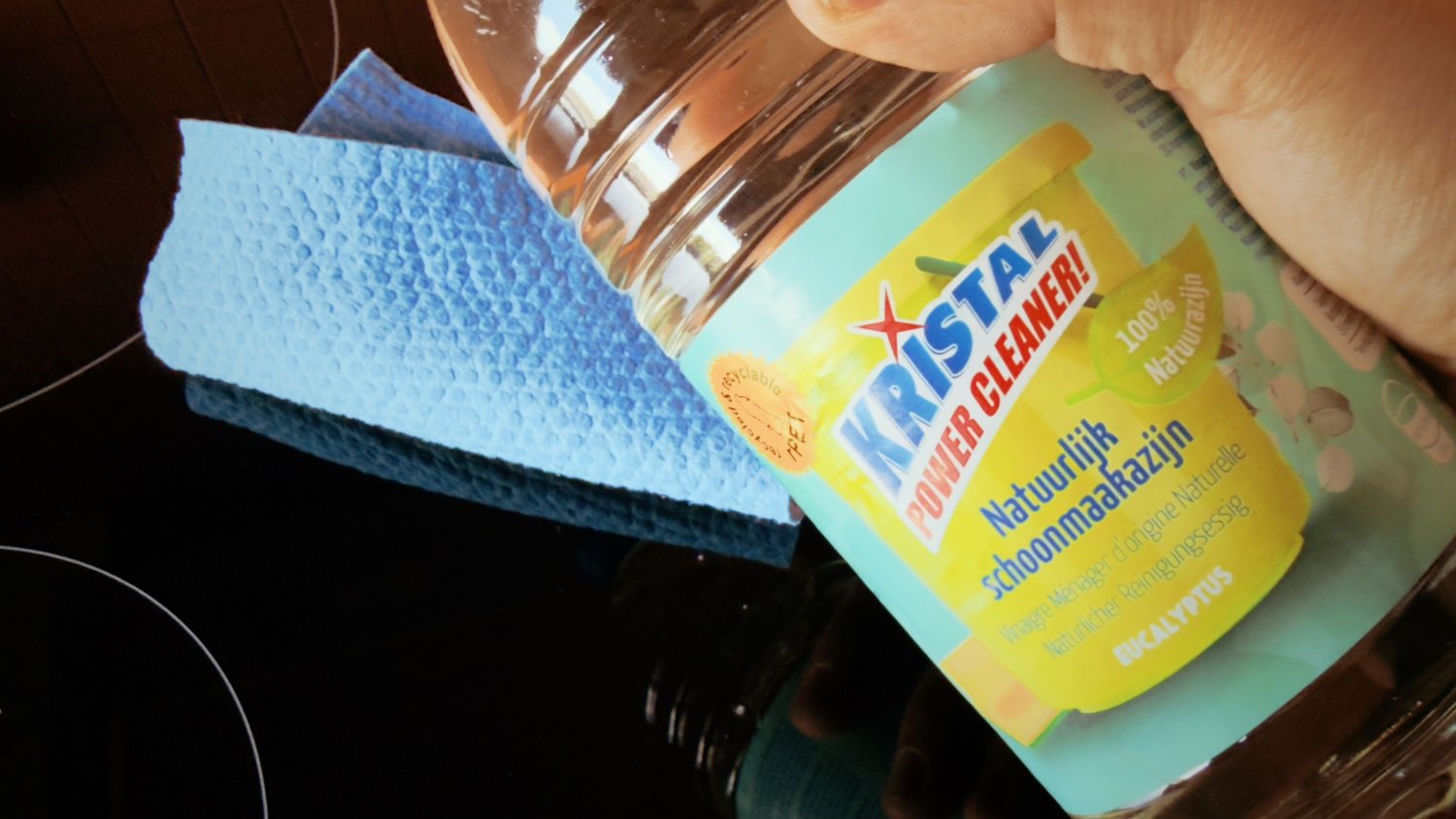 Action za 3,98 zł sprzedaje go cały czas. Jedna butelka nada się do "wszystkiego"