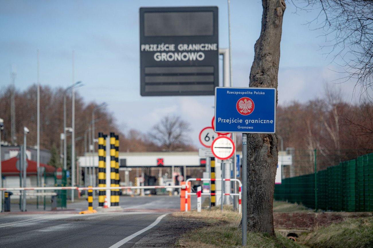 Mieszkańcy Kaliningradu chcą wyjechać. Żądają prawa przejazdu przez Polskę.
