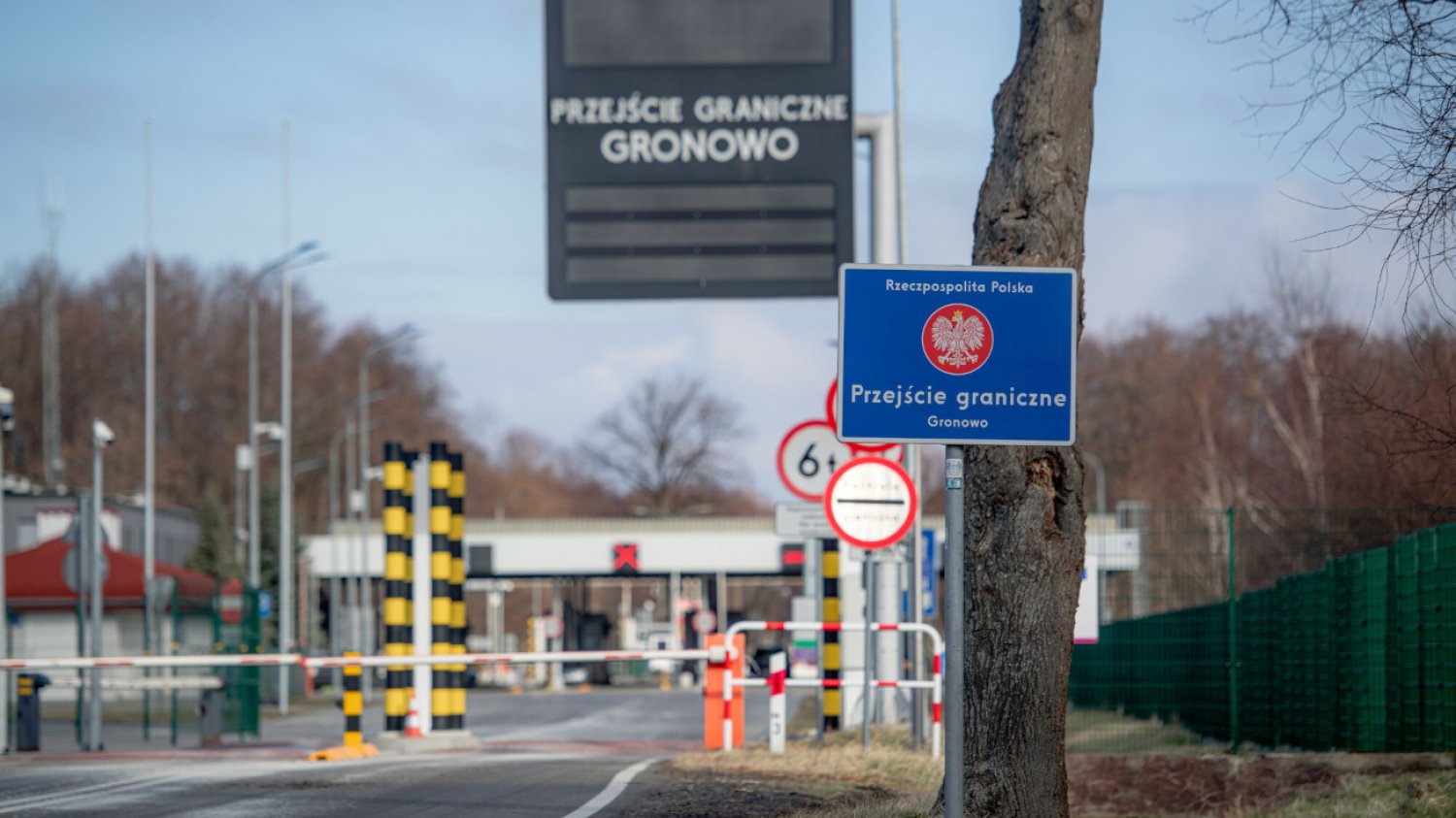 Mieszkańcy Kaliningradu chcą wyjechać. Żądają prawa przejazdu przez Polskę.