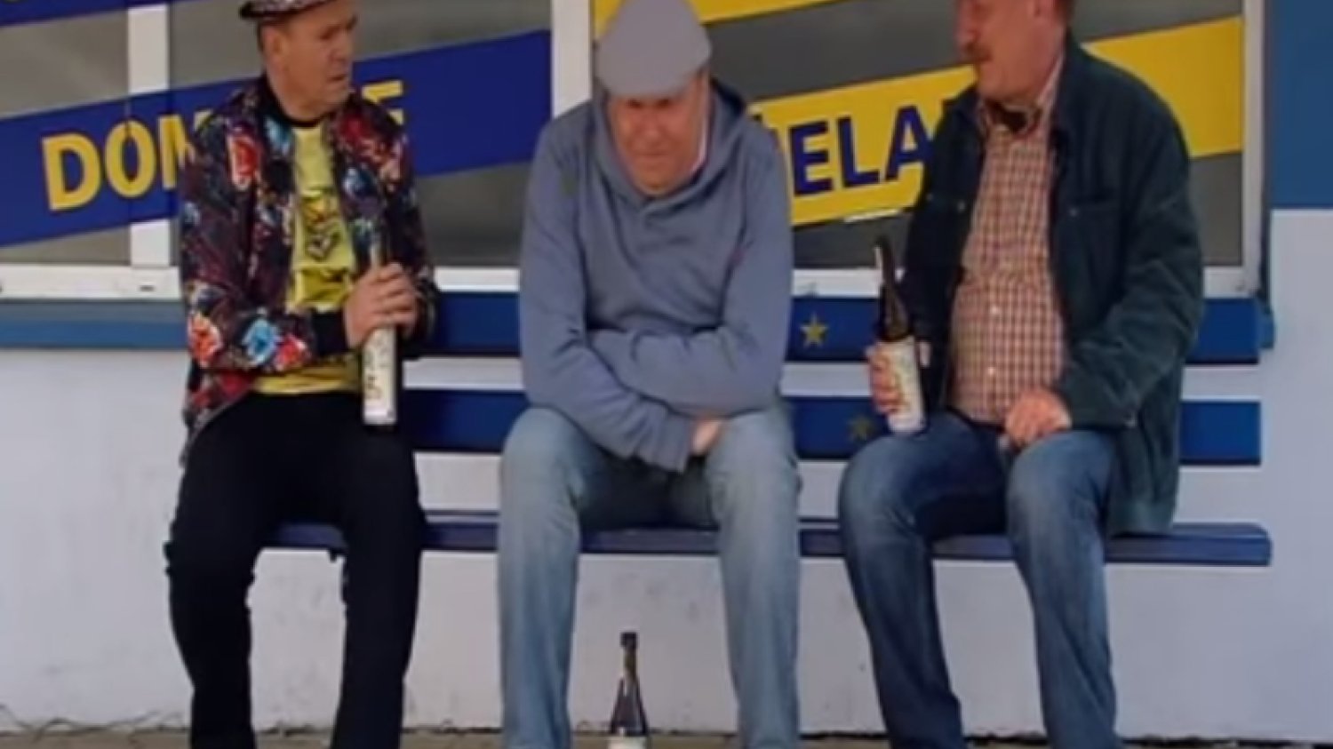 ZUS w "Ojcu Mateuszu", NBP w "Klanie", a rząd i unijne fundusze w "Ranczu" - tak państwowe instytucje dokonują product placementu w polskich serialach