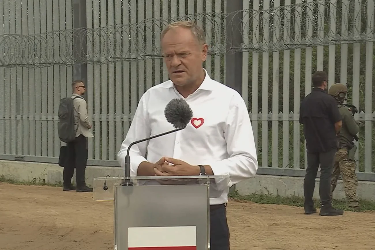 Donald Tusk i Ursula von der Leyen na konferencji prasowej w Krynkach Premier Donald Tusk zorganizował konferencję prasową na granicy polsko-białoruskiej