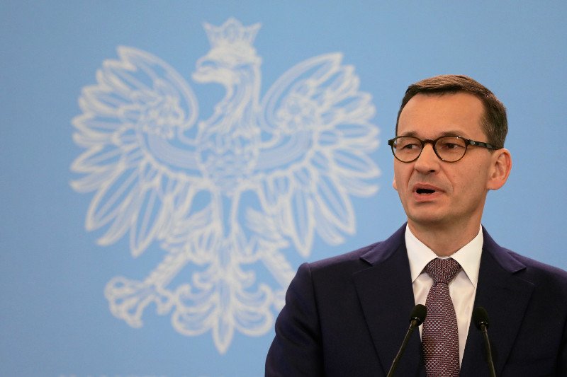 Premier zamieścił przeprosiny za wypowiedź o smogu i Jacku Majchrowskim.