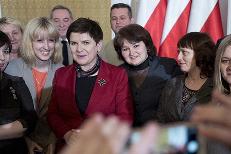 Premier Beata Szydło spotkała się w Domu Polonii w Pułtusku z repatriantami z Kazachstanu. Może wesprze tych w Poznaniu?